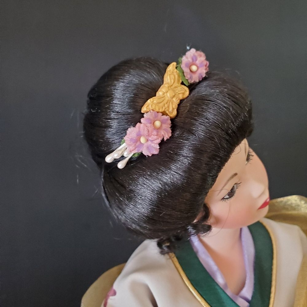 The Butterfly Maiden The Danbury Mint Lena Liu Geisha Doll with Stand and Fan - Picture 3 of 8